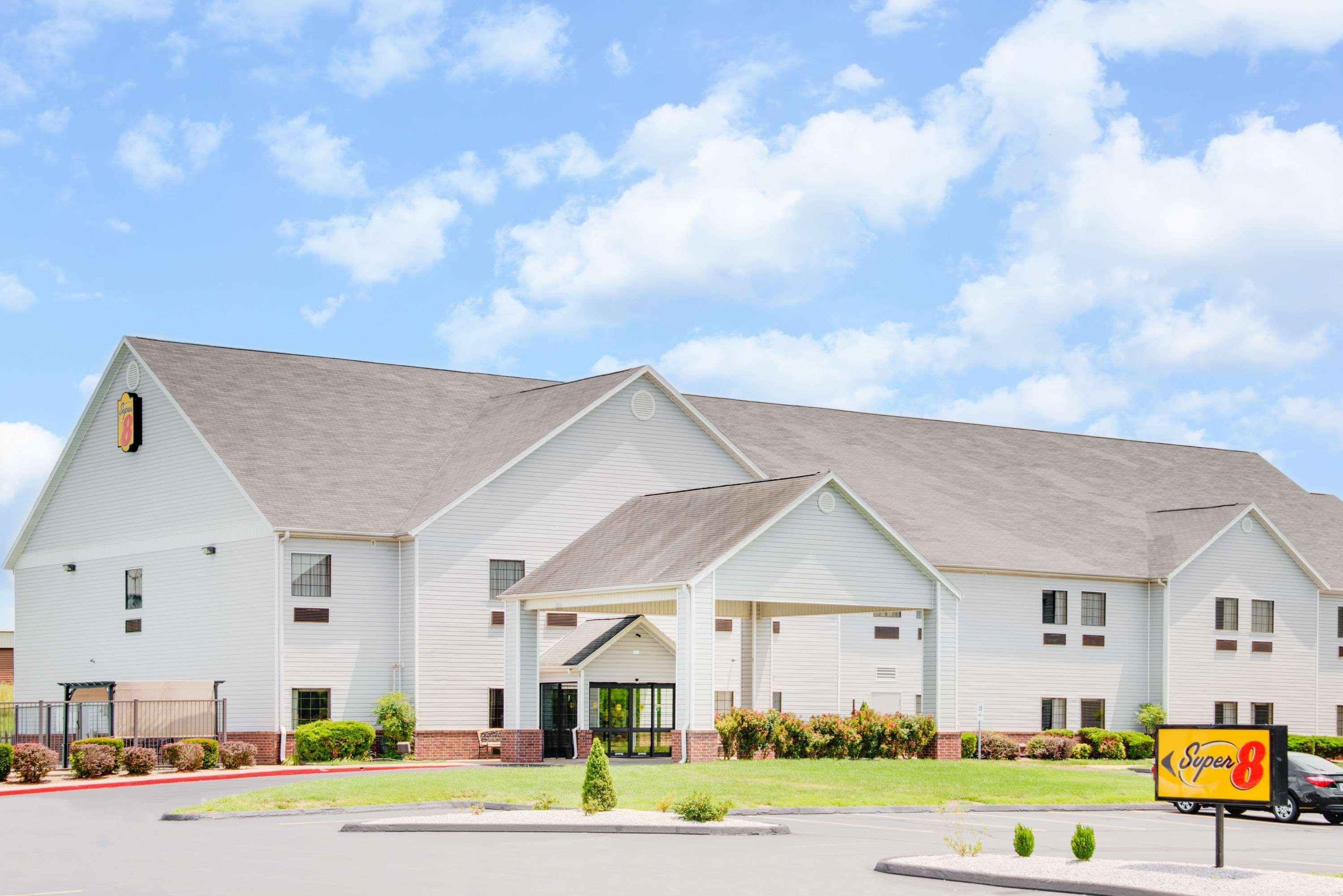 Super 8 Monett Hotel Exterior photo