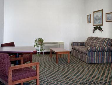 Super 8 Monett Hotel Room photo